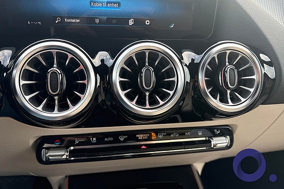 Mercedes-Benz EQA250 22 of 25