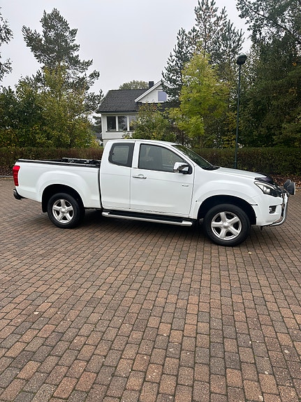 Isuzu D-max 3 of 30
