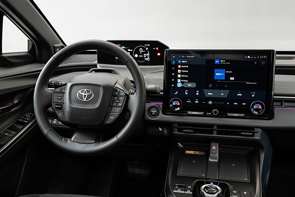 Toyota C-HR 25 of 30