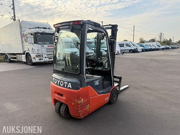 Toyota 8FBET15 motvektstruck 1500KG LAVT TIMETALL 3 of 30