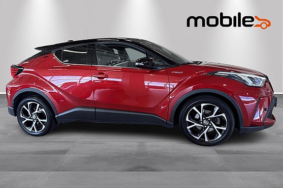 Toyota C-HR 2 of 24
