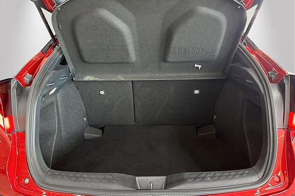 Toyota C-HR 5 of 24