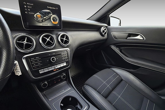 Mercedes-Benz A180 24 of 30