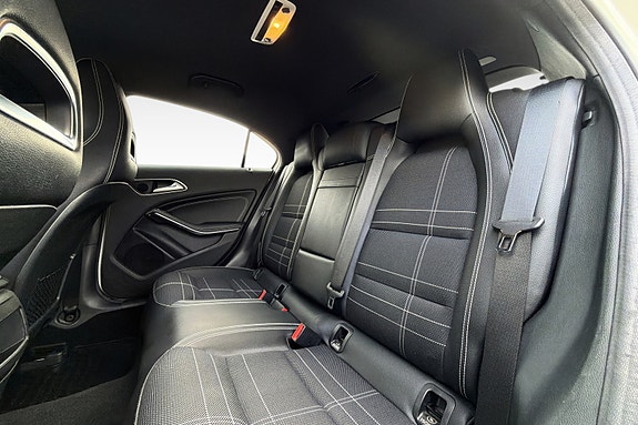 Mercedes-Benz A180 12 of 30