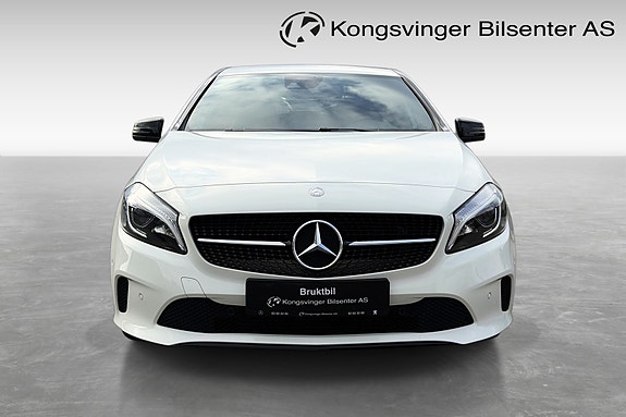 Mercedes-Benz A180 2 of 30
