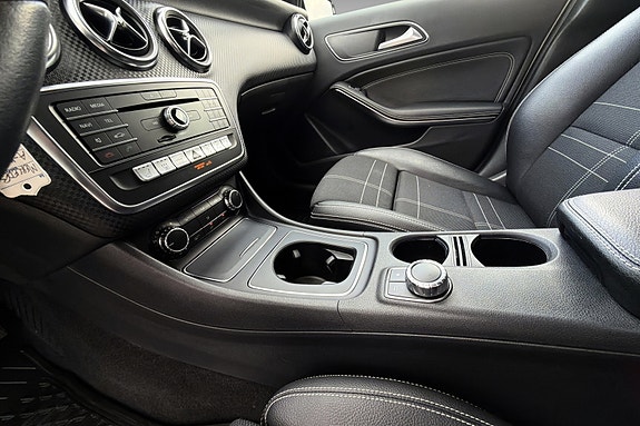 Mercedes-Benz A180 26 of 30