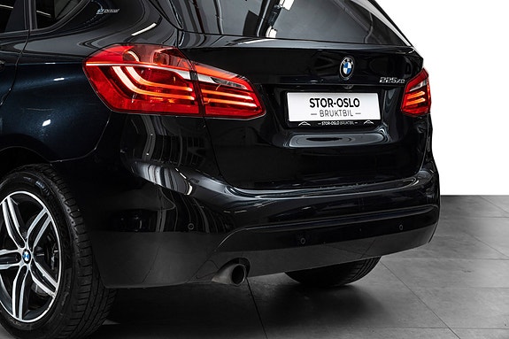 BMW 225xe 6 of 25