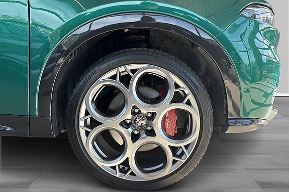 Alfa Romeo Tonale 24 of 30