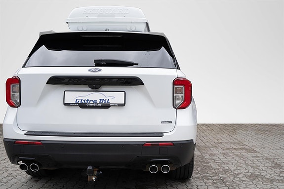 Ford Explorer 11 of 30