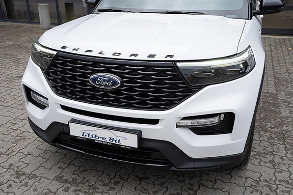 Ford Explorer 6 of 30