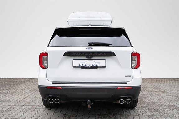 Ford Explorer 10 of 30