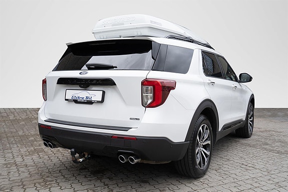 Ford Explorer 8 of 30