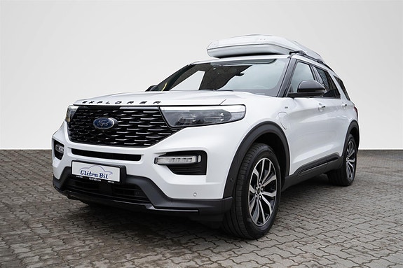 Ford Explorer 2 of 30