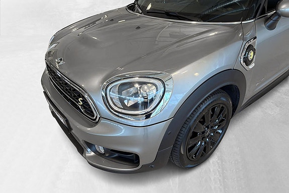 MINI Countryman Cooper SE 3 of 28