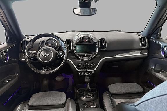 MINI Countryman Cooper SE 10 of 28