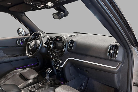 MINI Countryman Cooper SE 11 of 28