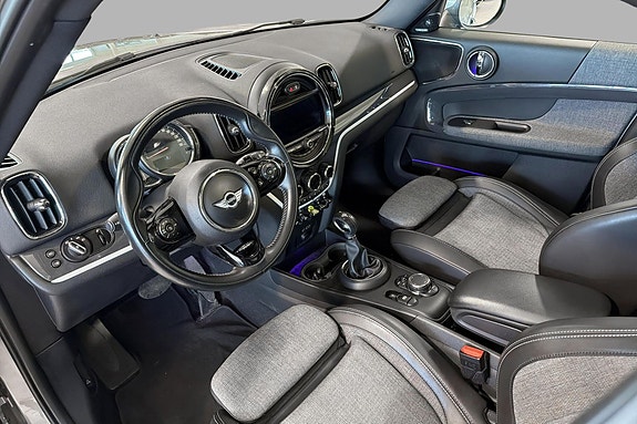 MINI Countryman Cooper SE 8 of 28