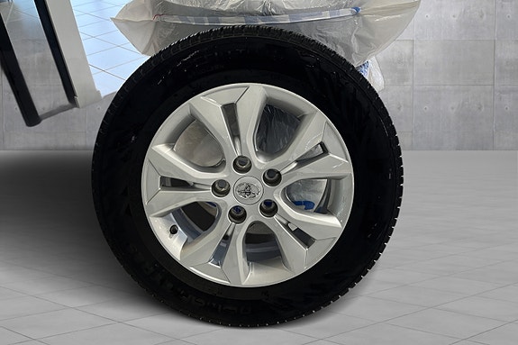 Toyota Yaris Cross 20 of 20