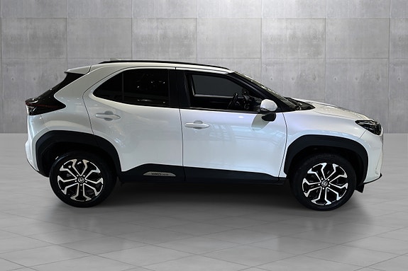 Toyota Yaris Cross 6 of 20