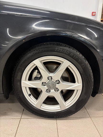Audi A4 11 of 25