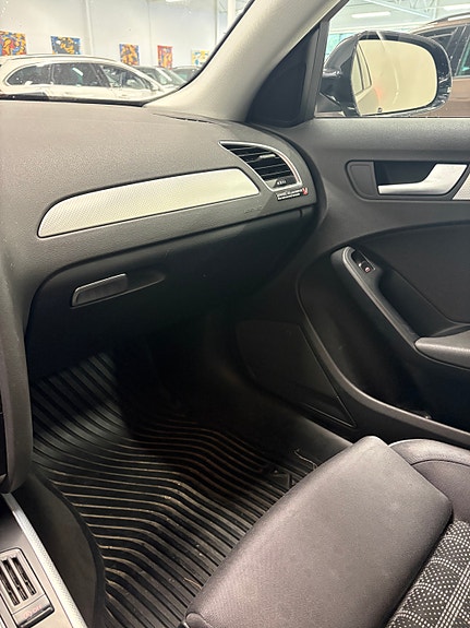 Audi A4 23 of 25