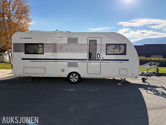 Adria Alpina 573UP 2 of 29