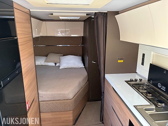 Adria Alpina 573UP 17 of 29