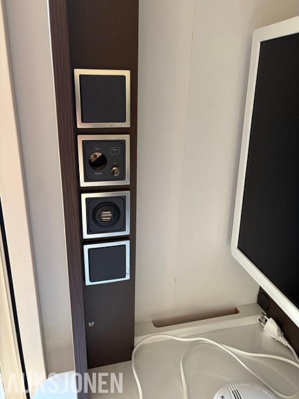 Adria Alpina 573UP 25 of 29