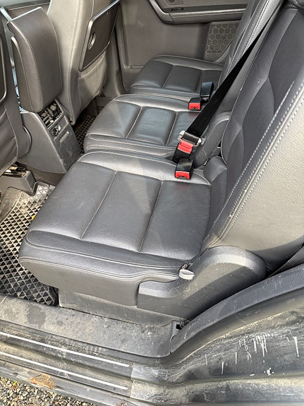 Volkswagen Touran 8 of 13
