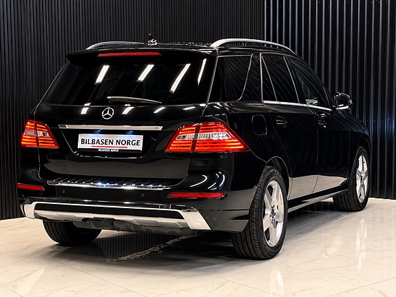 Mercedes-Benz ML250 9 of 30