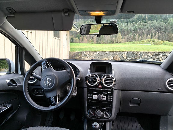 Opel Corsa 23 of 24