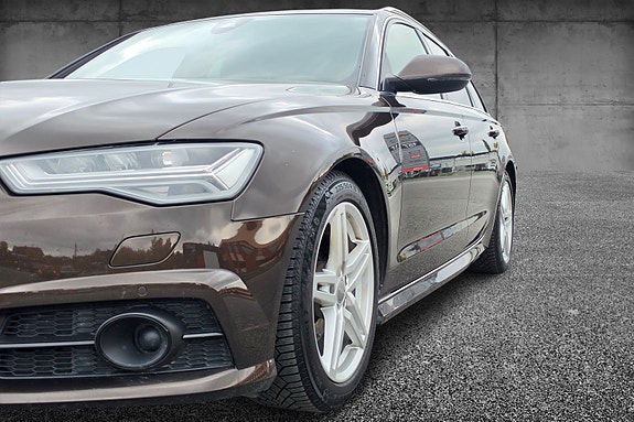Audi A6 4 of 30