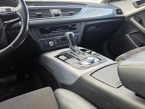 Audi A6 25 of 30