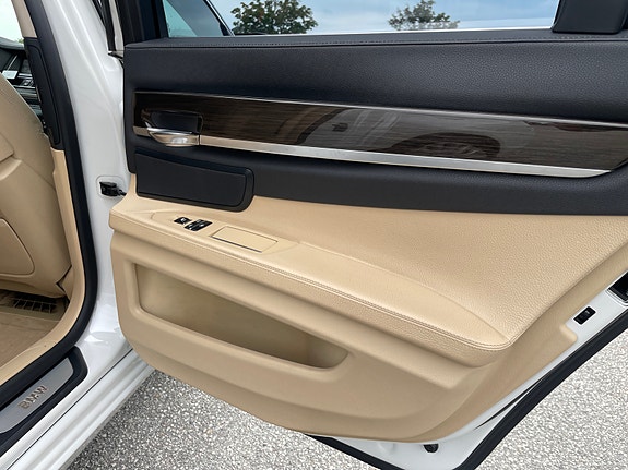 BMW 730d 19 of 30