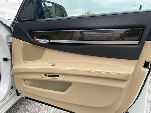 BMW 730d 15 of 30