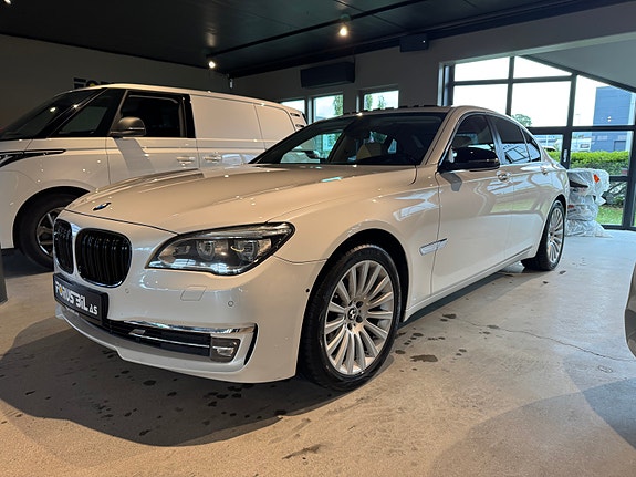BMW 730d 4 of 30
