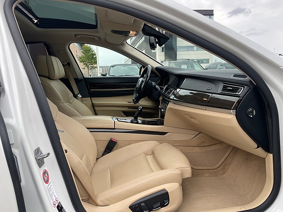BMW 730d 14 of 30