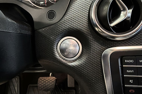 Mercedes-Benz A180 13 of 25