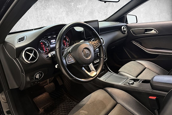 Mercedes-Benz A180 12 of 25