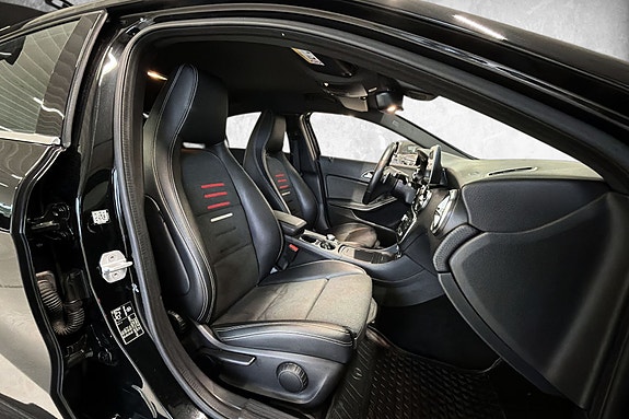 Mercedes-Benz A180 24 of 25