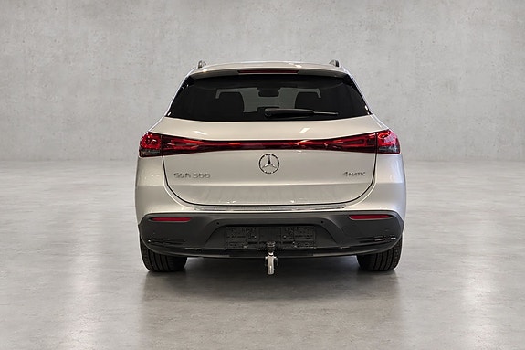 Mercedes-Benz EQA300 4 of 29