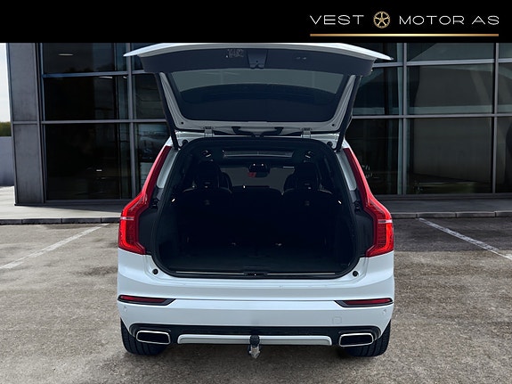 Volvo XC90 7 of 30