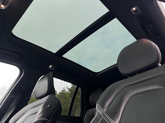 Volvo XC90 24 of 30
