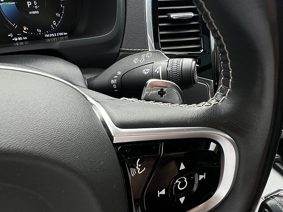 Volvo XC90 19 of 30
