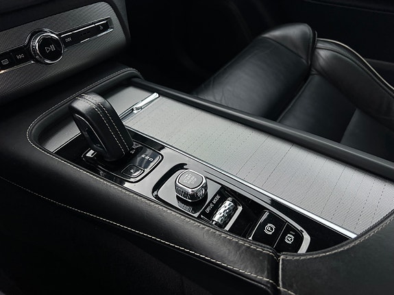 Volvo XC90 23 of 30