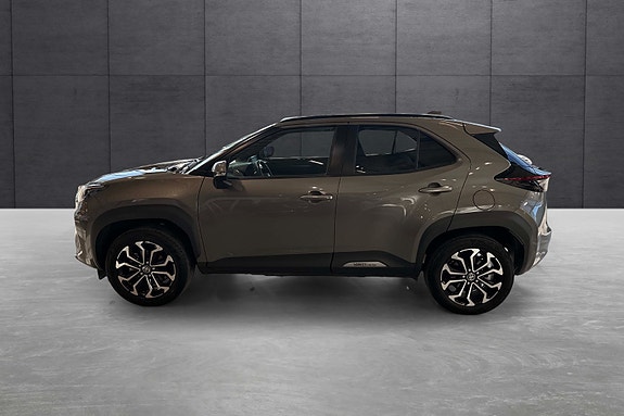 Toyota Yaris Cross 3 of 22
