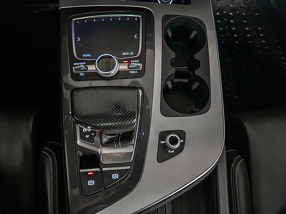 Audi Q7 21 of 30
