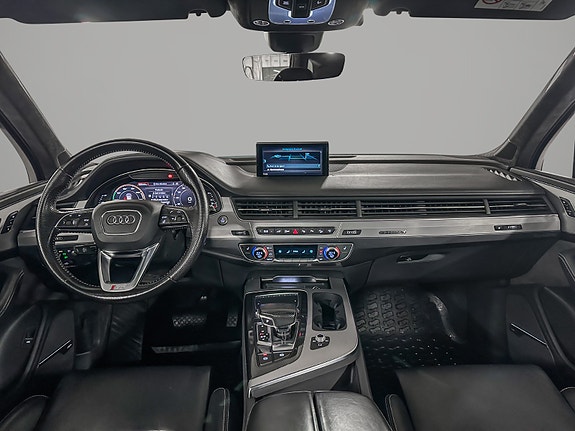 Audi Q7 15 of 30
