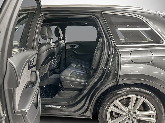 Audi Q7 26 of 30