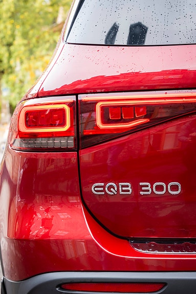 Mercedes-Benz EQB300 22 of 30